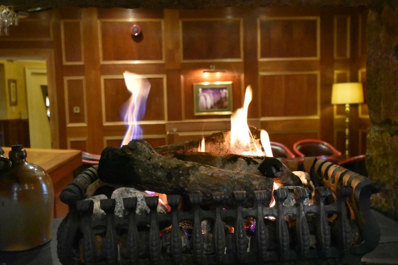Castle Hotel ハントリー エクステリア 写真